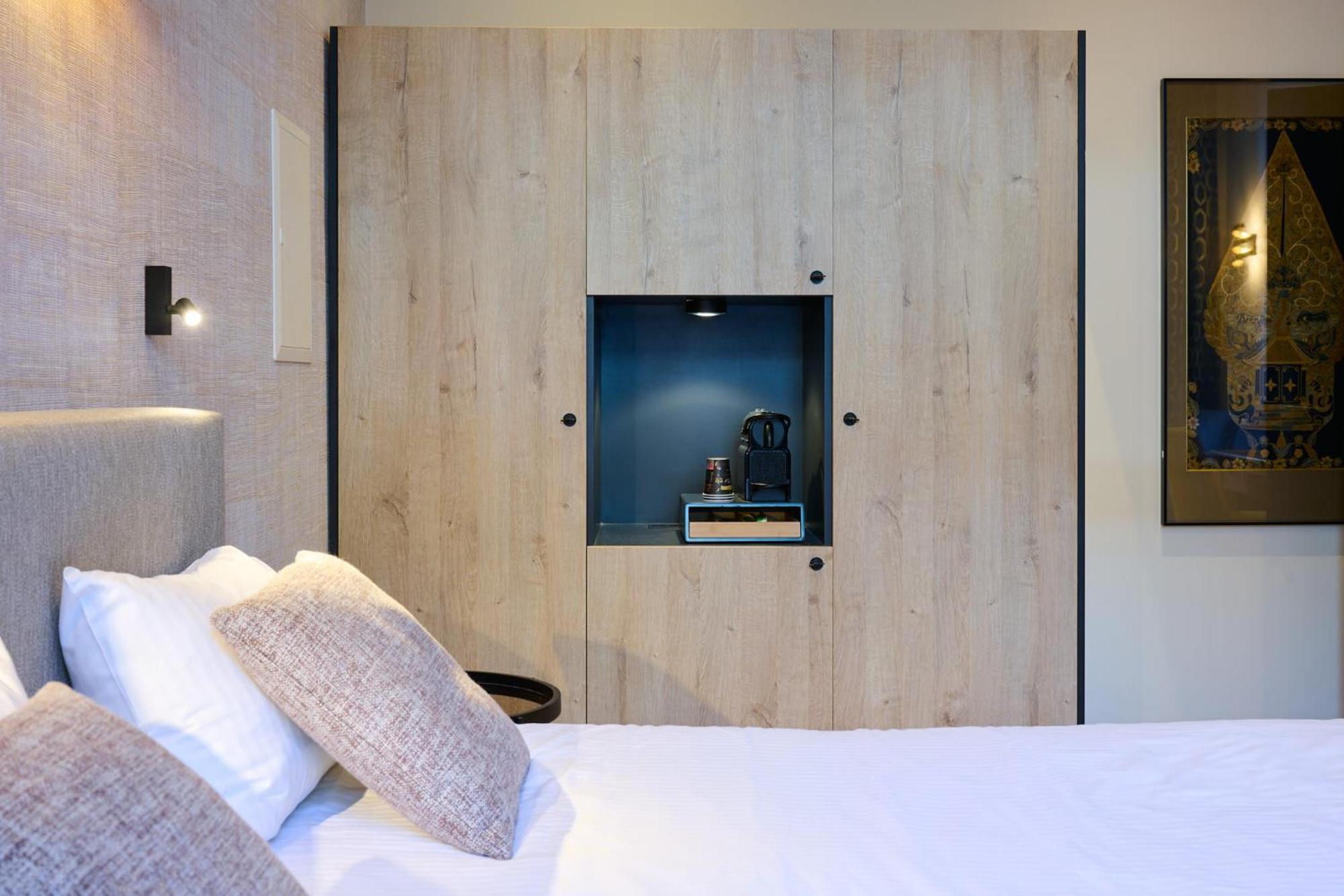 Hotel Les Tanneurs 4*